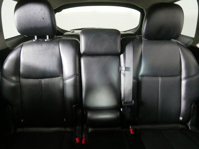 Photo of 2015 Brilliant Silver Nissan Pathfinder