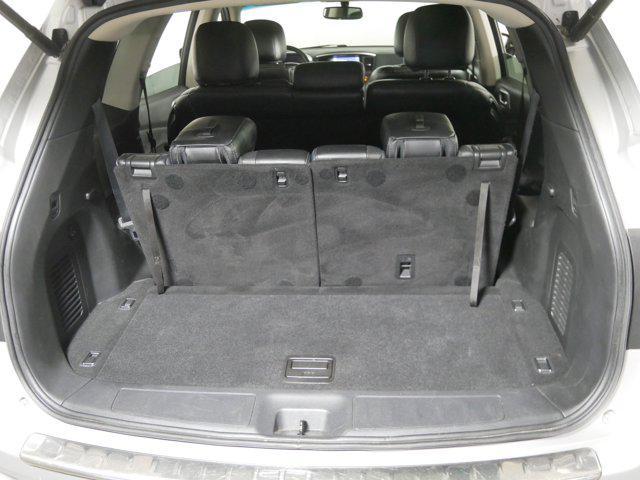 Photo of 2015 Brilliant Silver Nissan Pathfinder