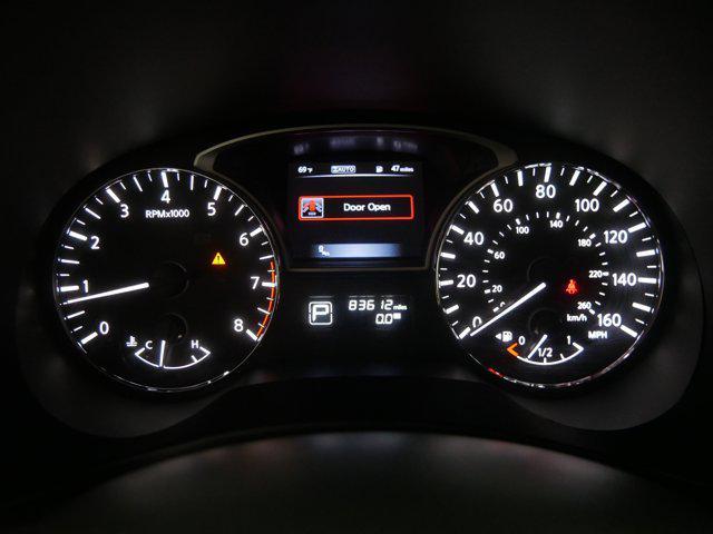 Photo of 2015 Brilliant Silver Nissan Pathfinder