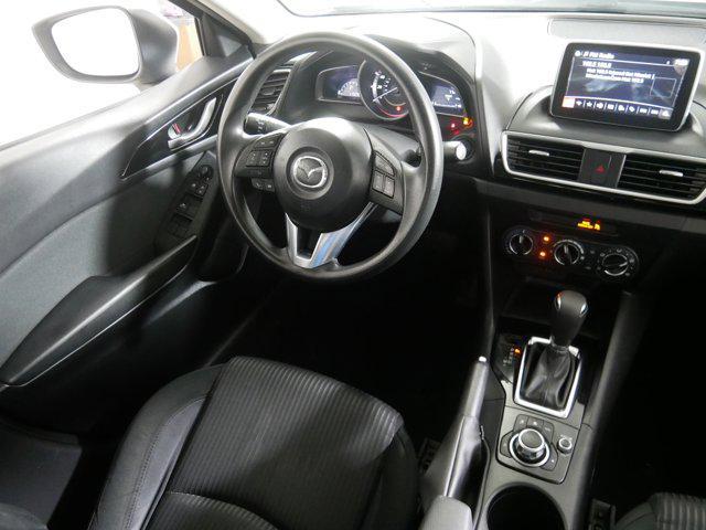 Photo of 2016 Liquid Silver Metallic Mazda Mazda3