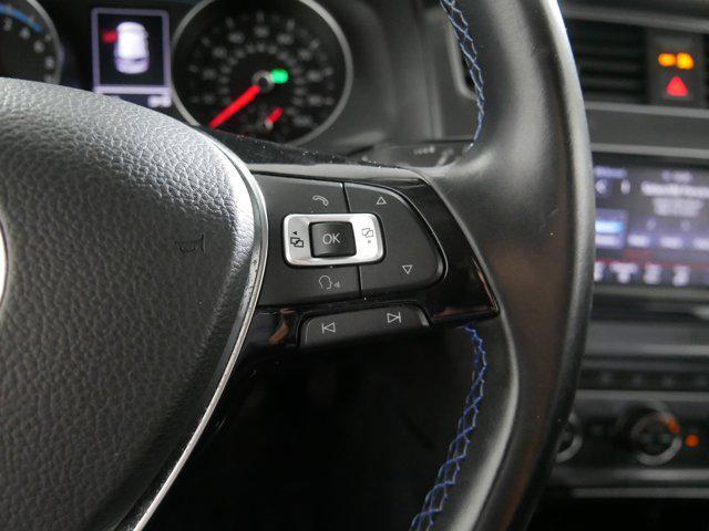 Photo of 2015 Reflex Silver Metallic Volkswagen e-Golf