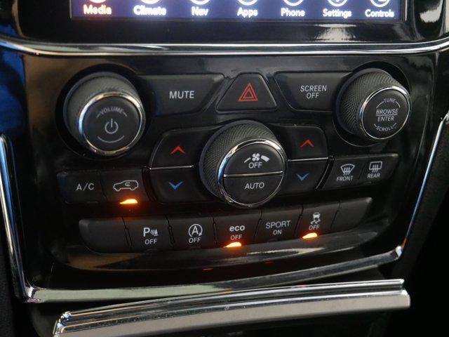 Photo of 2021 Granite Crystal Metallic Clearcoat Jeep Grand Cherokee
