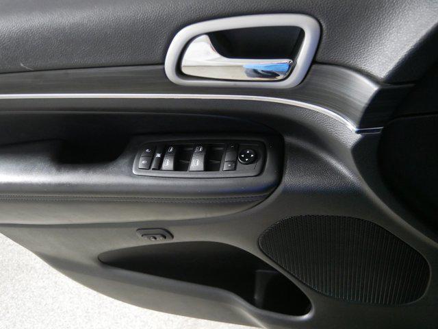 Photo of 2021 Granite Crystal Metallic Clearcoat Jeep Grand Cherokee