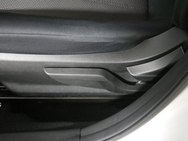 Photo of 2023 Crystal White Pearl Subaru Crosstrek