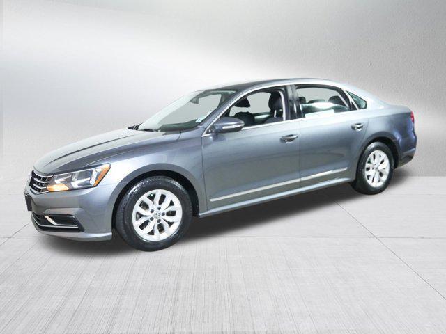 Photo of 2016 Platinum Gray Metallic Volkswagen Passat