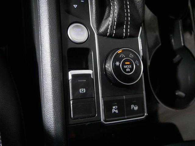 Photo of 2021 Pure Gray Volkswagen Atlas Cross Sport