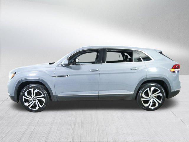 Photo of 2021 Pure Gray Volkswagen Atlas Cross Sport