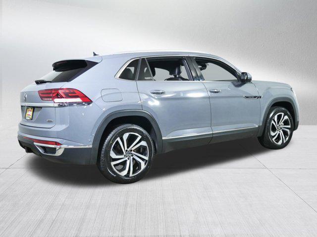 Photo of 2021 Pure Gray Volkswagen Atlas Cross Sport