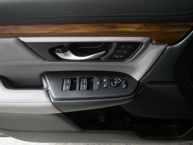 Photo of 2019 Obsidian Blue Pearl Honda CR-V