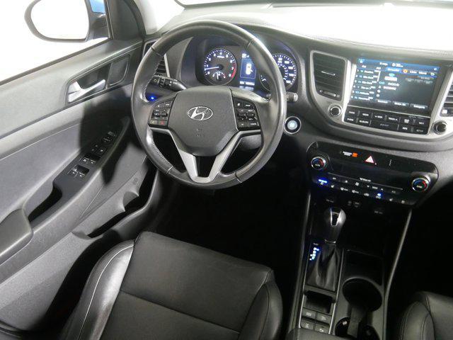 Photo of 2016 Caribbean Blue Hyundai TUCSON