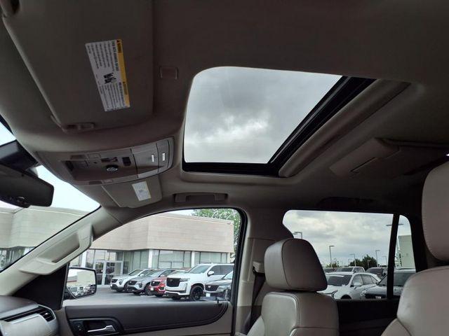 Photo of 2020 White Frost Tri-Coat GMC Yukon
