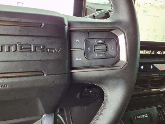 Photo of 2025 White GMC HUMMER EV Pickup