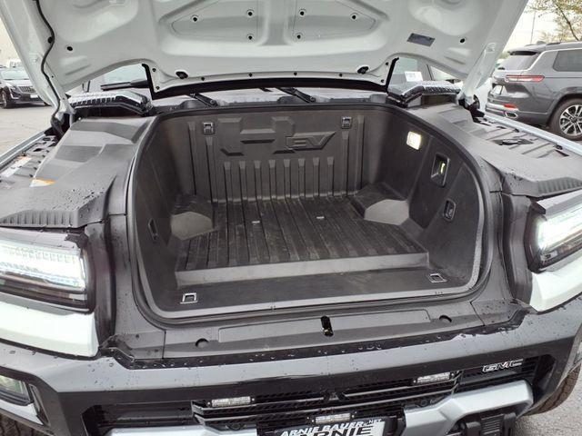 Photo of 2025 White GMC HUMMER EV Pickup