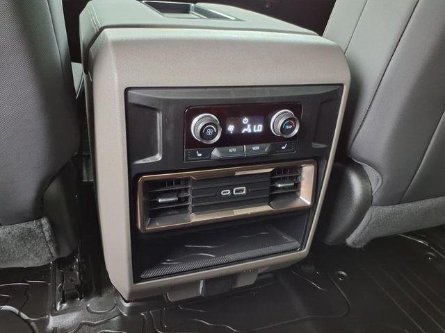 Photo of 2025 White GMC HUMMER EV Pickup