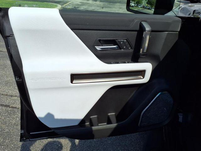 Photo of 2025 Black GMC HUMMER EV SUV