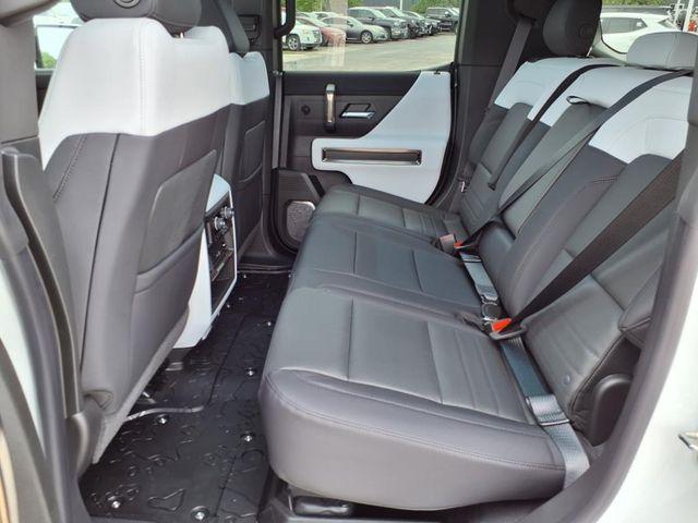 Photo of 2025 White GMC HUMMER EV SUV