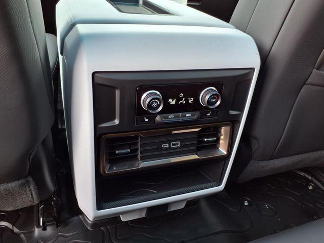 Photo of 2025 White GMC HUMMER EV SUV