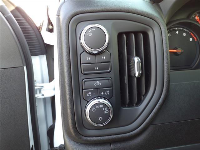 Photo of 2025 Summit White GMC Sierra 2500