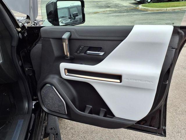 Photo of 2025 Black GMC HUMMER EV Pickup