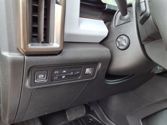 Photo of 2025 Black GMC HUMMER EV Pickup