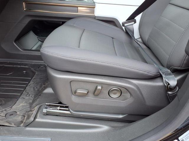 Photo of 2025 Black GMC HUMMER EV Pickup