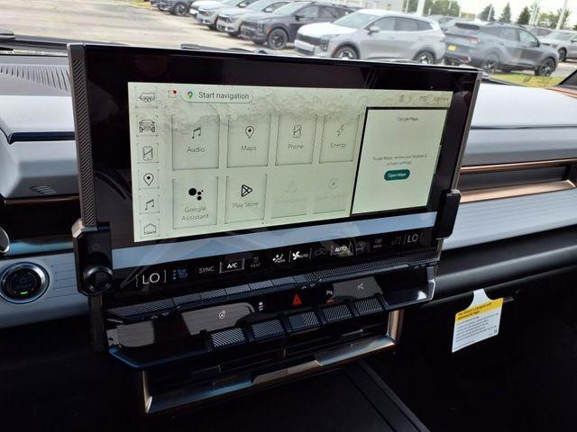 Photo of 2025 Black GMC HUMMER EV Pickup