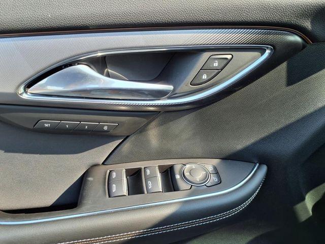 Photo of 2025 Ebony Twilight Metallic Buick Envision