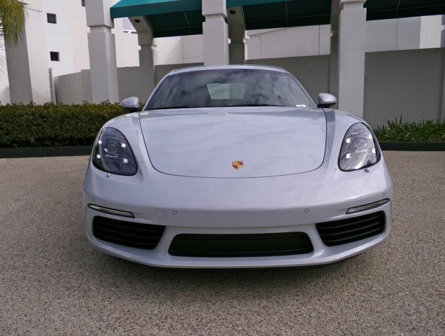Photo of 2025 Ice Porsche 718 Cayman