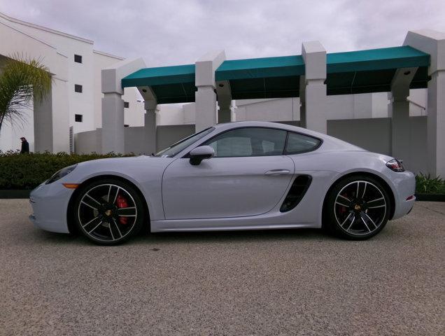 Photo of 2025 Ice Porsche 718 Cayman