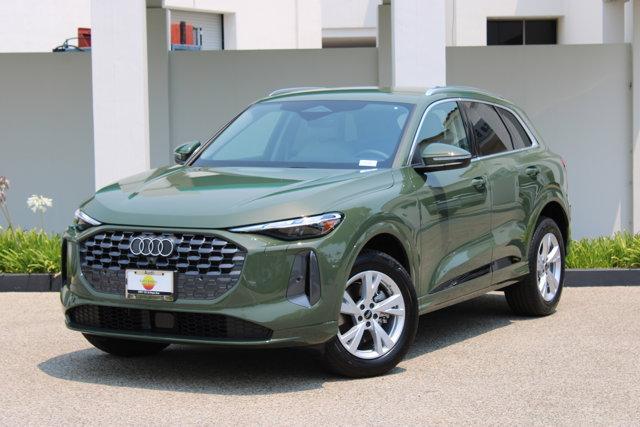 Photo of 2025 District Green Metallic Audi Q5