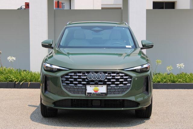 Photo of 2025 District Green Metallic Audi Q5
