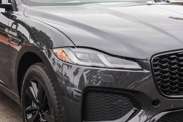 Photo of 2026 Carpathian Grey Jaguar F-PACE