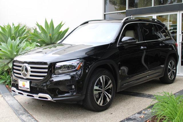 Photo of 2025 Midnight Black Mercedes-Benz GLB 250