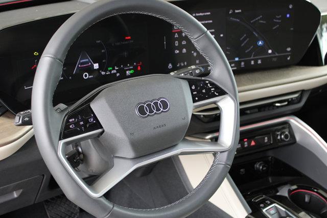 Photo of 2025 Glacier White Metallic Audi Q5