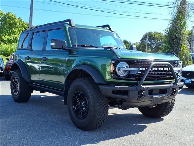 Photo of 2023 Eruption Green Metallic Ford Bronco