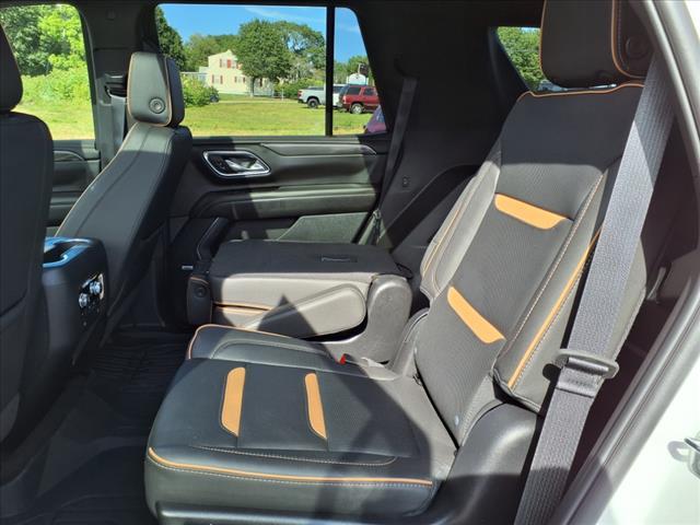 Photo of 2024 White GMC Yukon