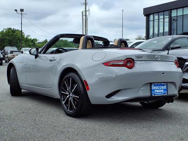 Photo of 2025 Metallic Mazda MX-5 Miata