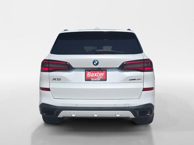 Photo of 2022 Mineral White Metallic BMW X5