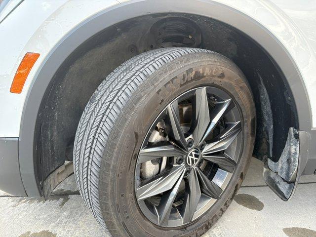 Photo of 2022 Pure White Volkswagen Tiguan