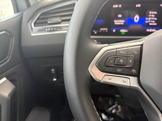 Photo of 2022 Pure White Volkswagen Tiguan
