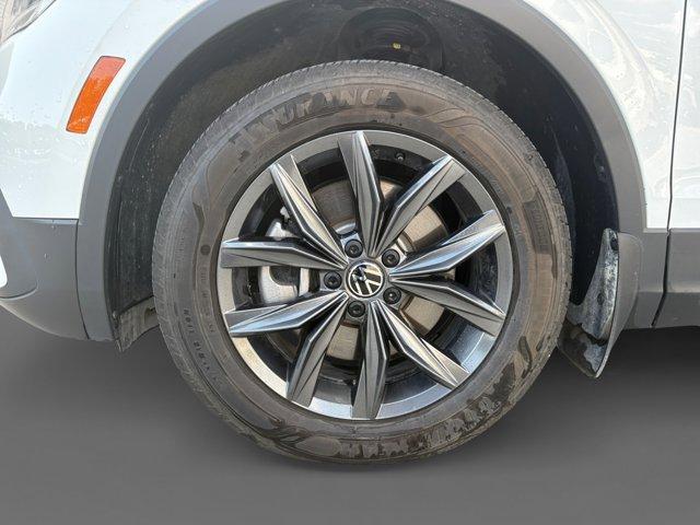 Photo of 2022 Pure White Volkswagen Tiguan