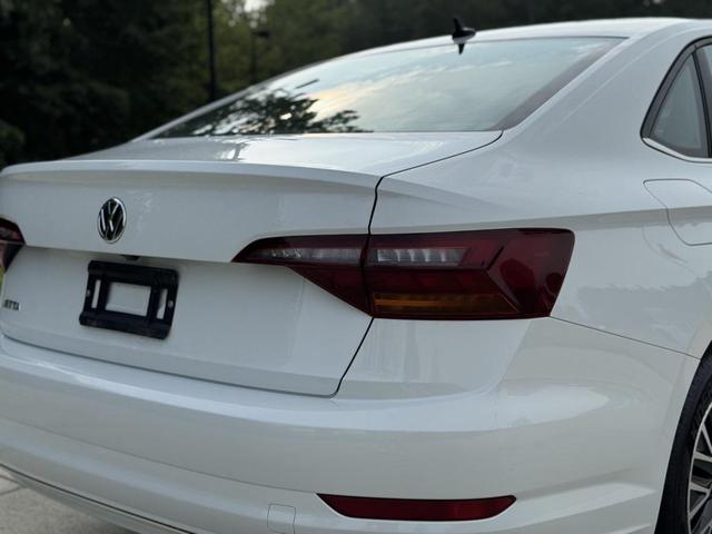 Photo of 2019 Pure White Volkswagen Jetta