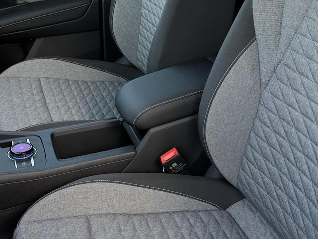 Photo of 2025 Platinum Gray Volkswagen Tiguan