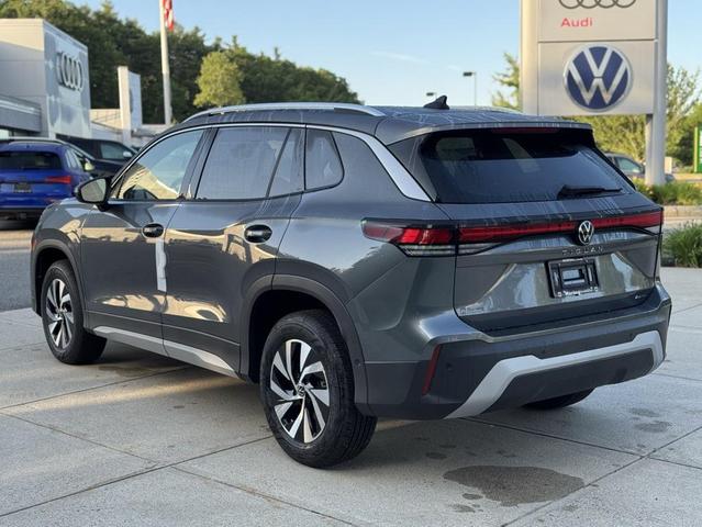Photo of 2025 Platinum Gray Volkswagen Tiguan