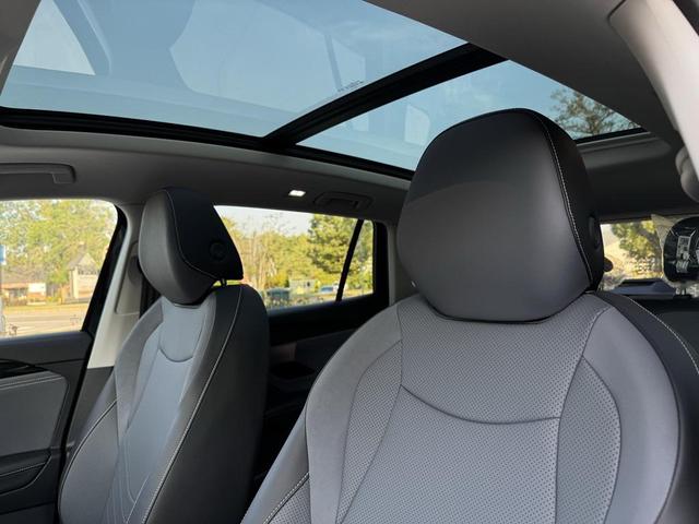 Photo of 2025 Deep Black Pearl Volkswagen Tiguan