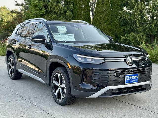 Photo of 2025 Deep Black Pearl Volkswagen Tiguan
