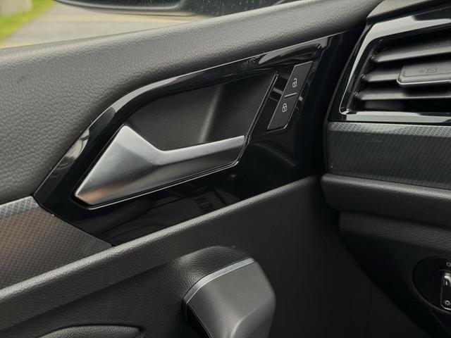 Photo of 2021 Deep Black Volkswagen Jetta GLI