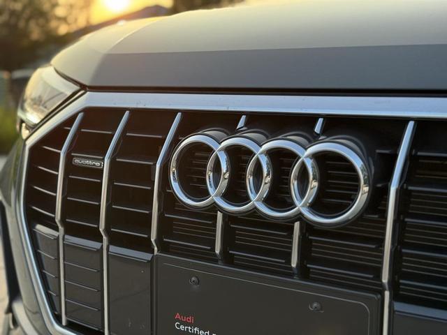 Photo of 2025 Chronos Gray Metallic Audi Q3