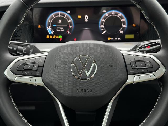 Photo of 2025 Monterey Blue Volkswagen Tiguan