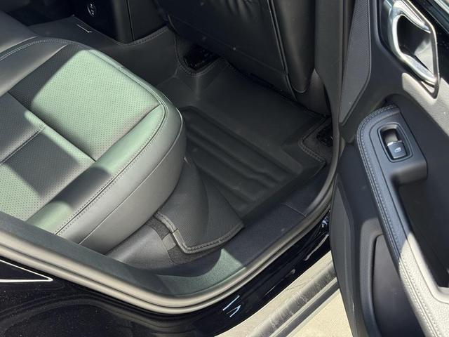 Photo of 2023 Black Porsche Macan